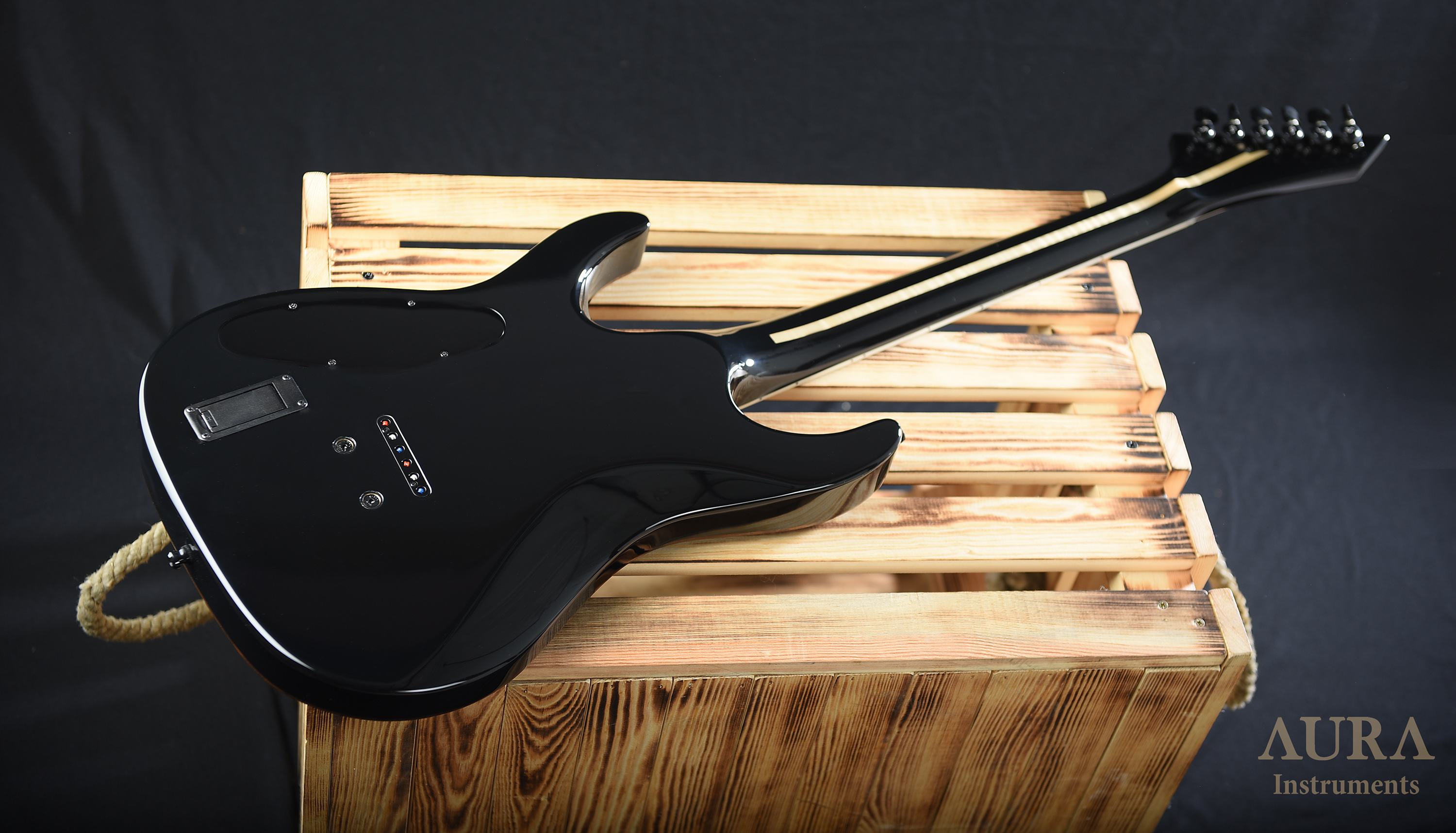 Guitar Aura The Wire detail 6